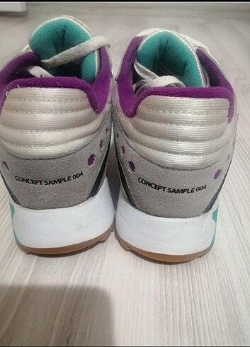 36 Beden beyaz Renk Reebok bayan spor ayakkabi