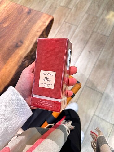 Lost cherry Tom Ford