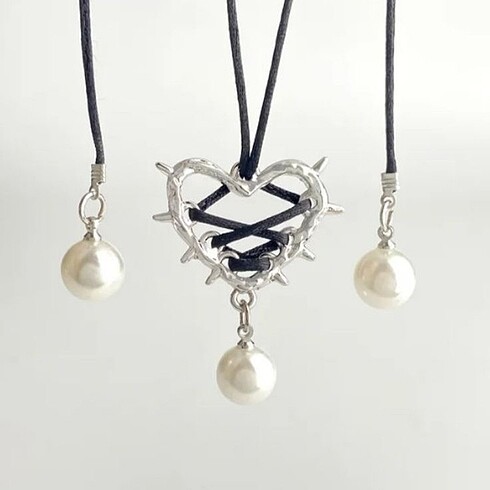 Vivienne Westwood B. Akoya Kolye