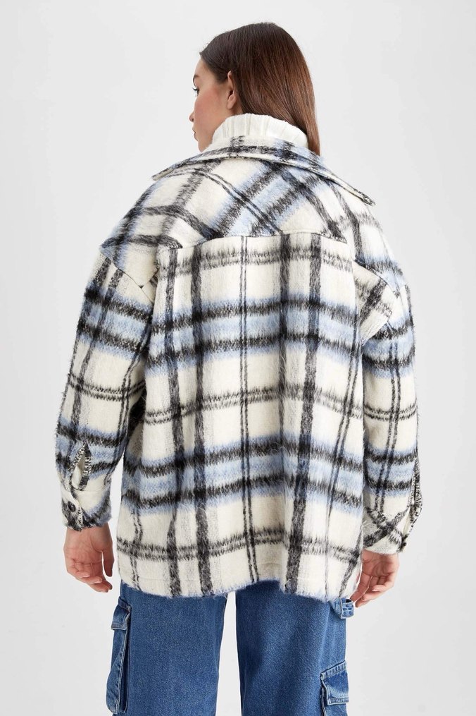 Düğmeli Ekose Desenli Gri Kadın Gömlek - Görsel 3