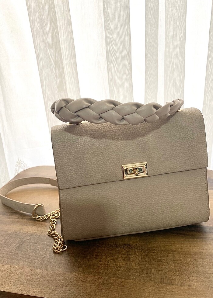 Bej Rengi Askılı Çanta - Görsel 3