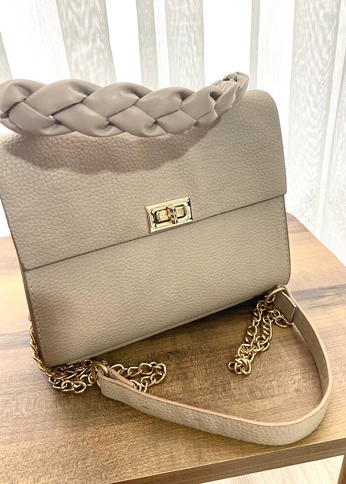 Bej Rengi Askılı Çanta - Görsel 2