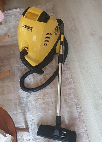 Karcher su hazneli elektrik süpürgesi  - Görsel 2
