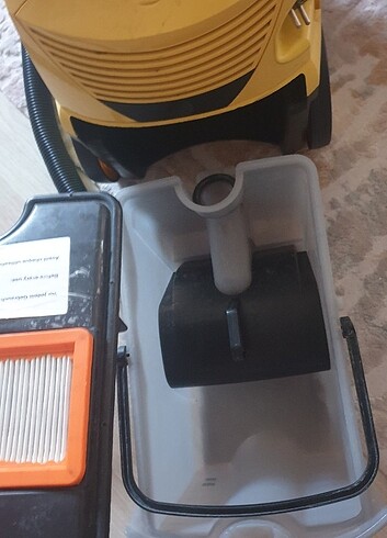 Karcher su hazneli elektrik süpürgesi  - Görsel 4
