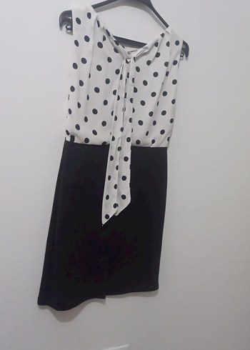 Kolsuz Puantiyeli Mini Elbise - Görsel 2