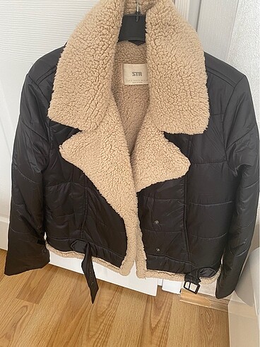 s Beden Stradivarius mont