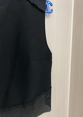 Sırt dekolteli Siyah Kolsuz Bluz - Görsel 7