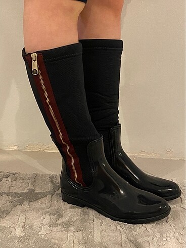 Tommy hilfiger yağmur çizmesi