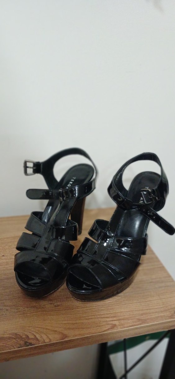 Tergan Siyah Parlak Platform Topuklu Kadın Sandalet - Görsel 3