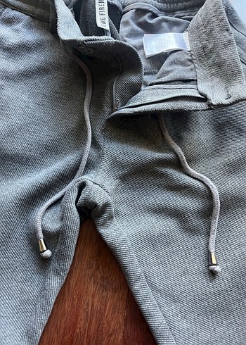 Gri Bol Kesim Kemerli Erkek Pantolon - Görsel 3