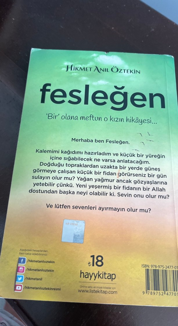 Fesleğen - Hikmet Anıl Öztekin - Görsel 2
