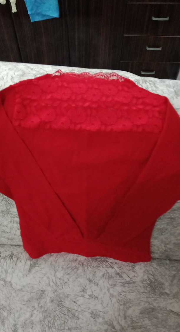 Kırmızı V Yaka detayi dantel Uzun Kollu Kadın penye - Görsel 3