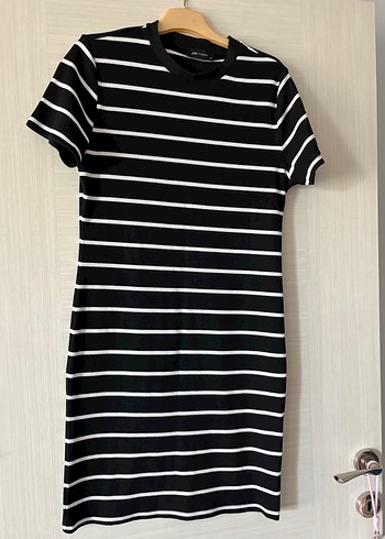 xl Beden Kısa Kollu Siyah Beyaz Çizgili Midi Elbise