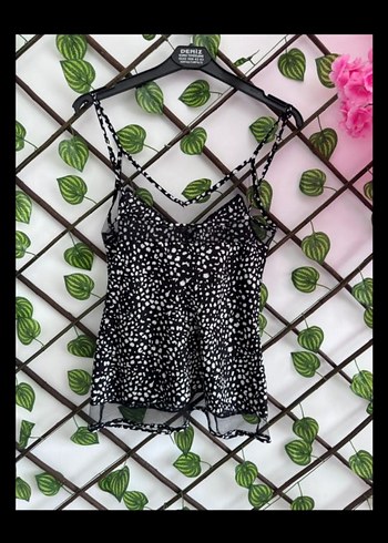 Siyah Dantel Detaylı V Yakalı Kadın Atlet - Görsel 5