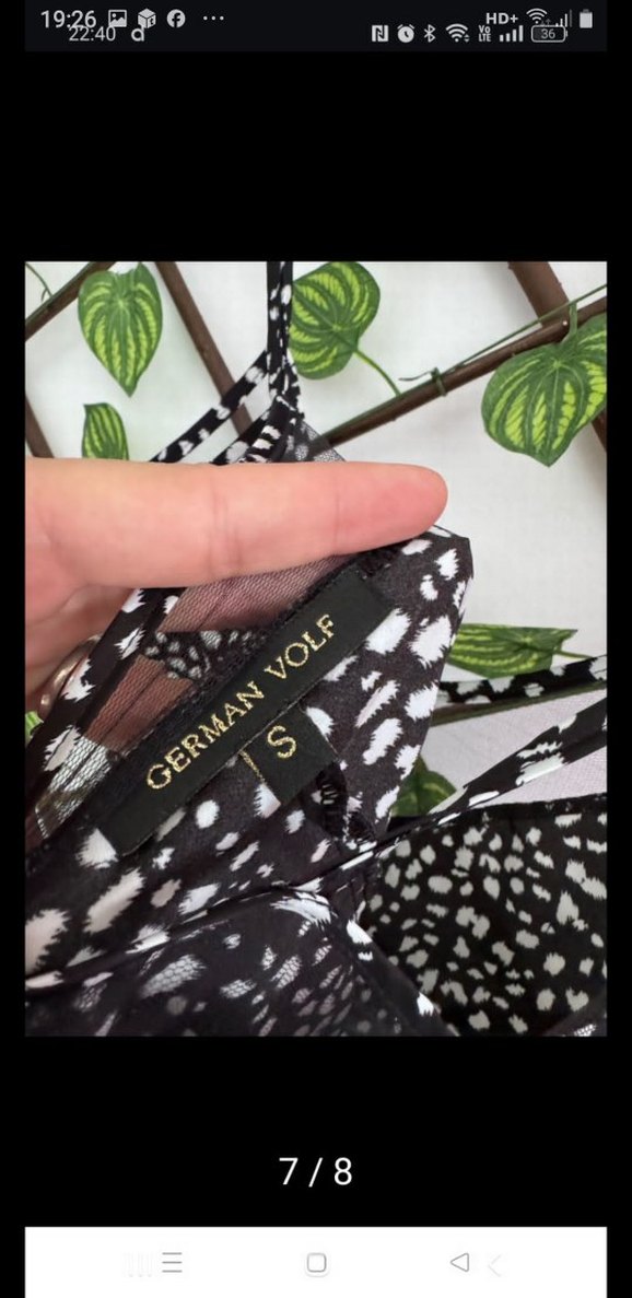 Siyah Dantel Detaylı V Yakalı Kadın Atlet - Görsel 4