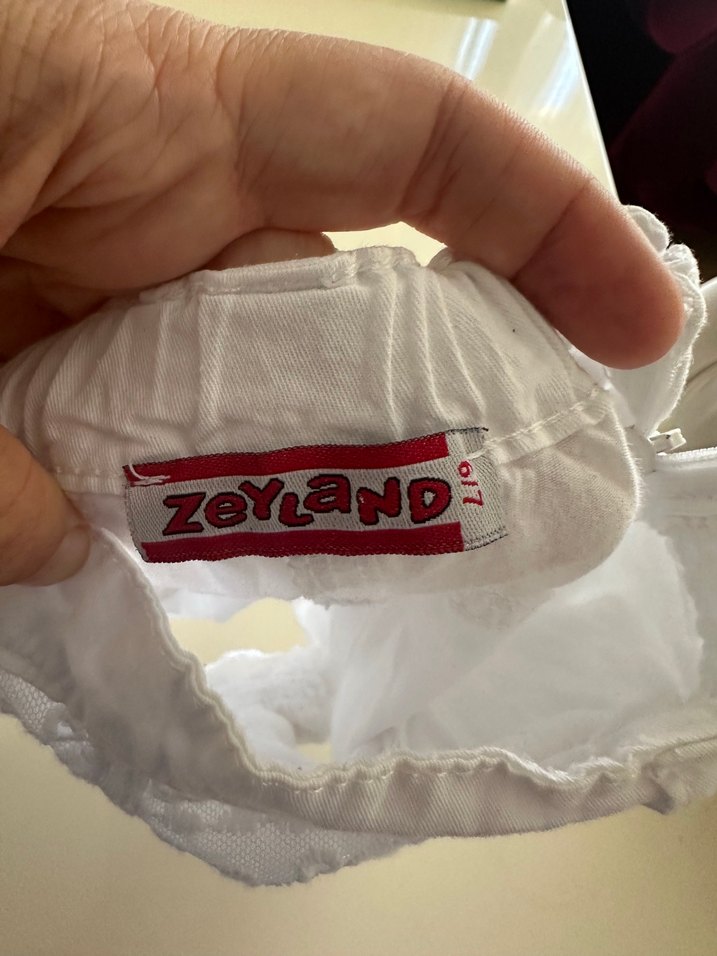 Kız çocuk beyaz pamuklu şort - Görsel 3