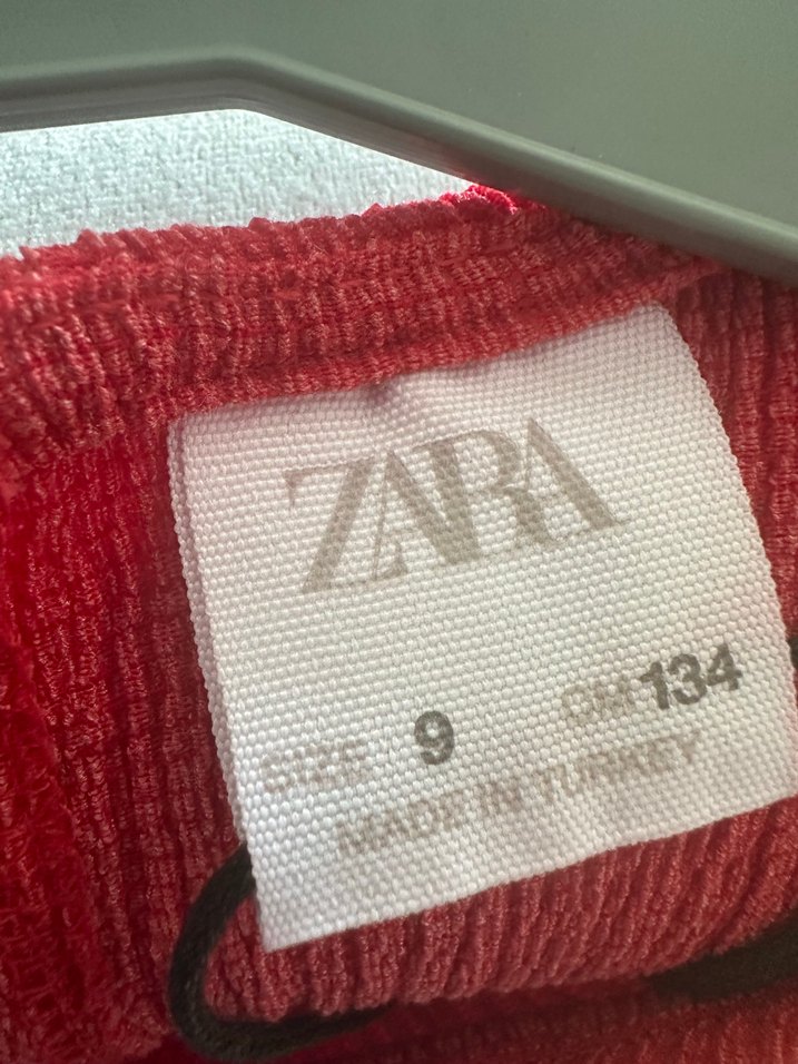 Zara Kırmızı 10 yaş  Piliseli Tulum - Görsel 4