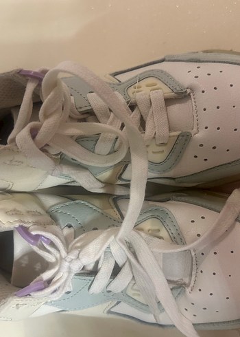 Zara Bağcıklı Beyaz Pastel 34 numara Sneakers - Görsel 4