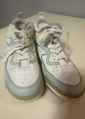 Zara Bağcıklı Beyaz Pastel 34 numara Sneakers - Görsel 3