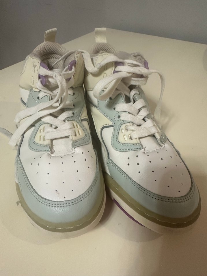Zara Bağcıklı Beyaz Pastel 34 numara Sneakers - Görsel 3