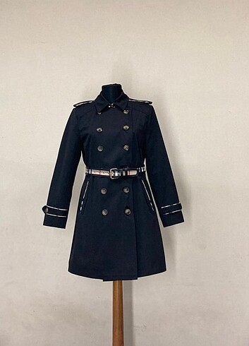 Burberry siyah Kemerli kadın trençkot