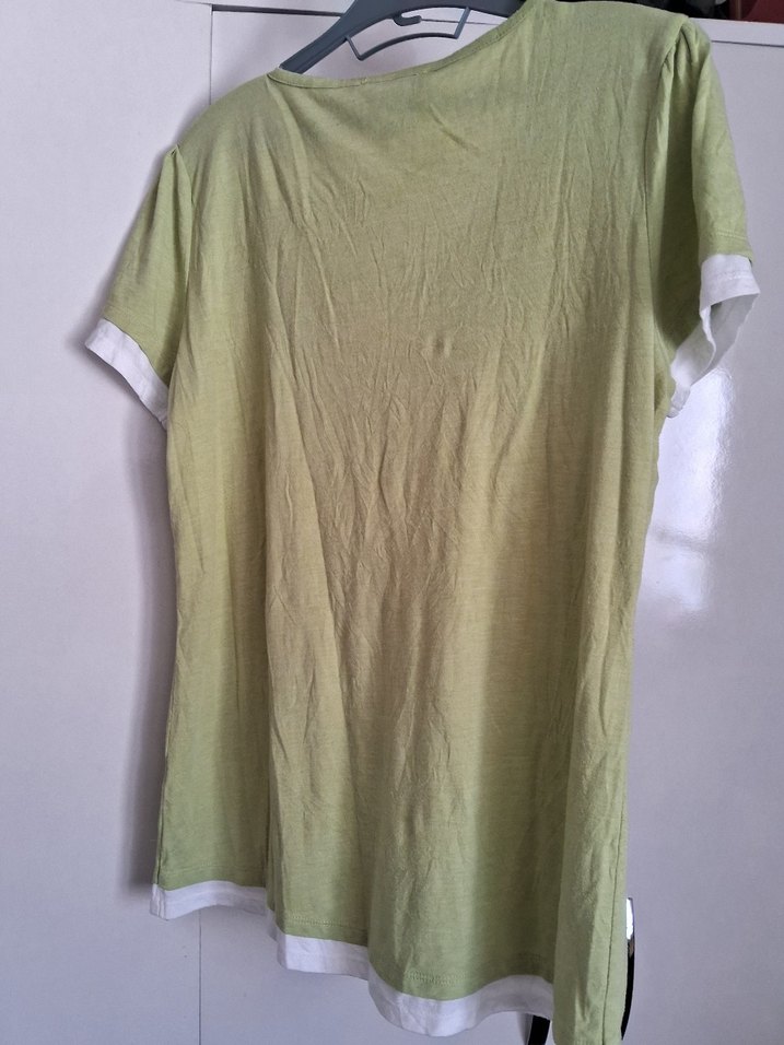 Dantel Detaylı Yeşil Tişört - Görsel 3