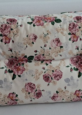 Beden Vintage Pembe Çiçekli Yastık Kılıfı