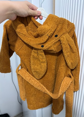 Kahverengi Kapüşonlu Erkek Çocuk Bornozu - Görsel 2