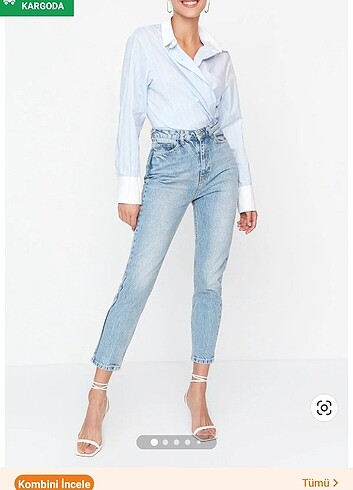 Açık mavi yüksek bel mom jeans