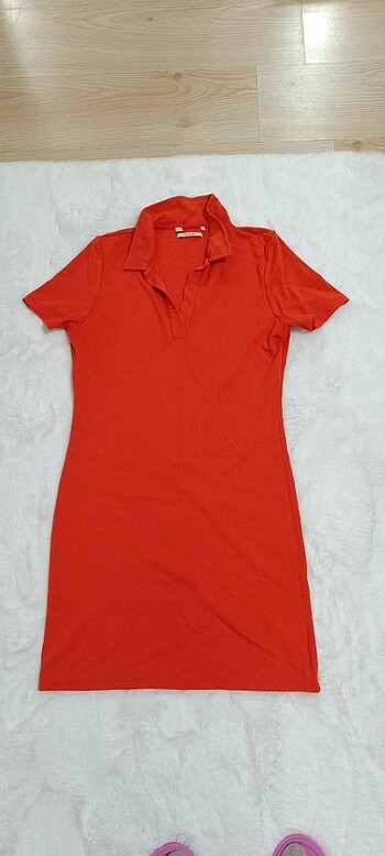 Turuncu polo yaka