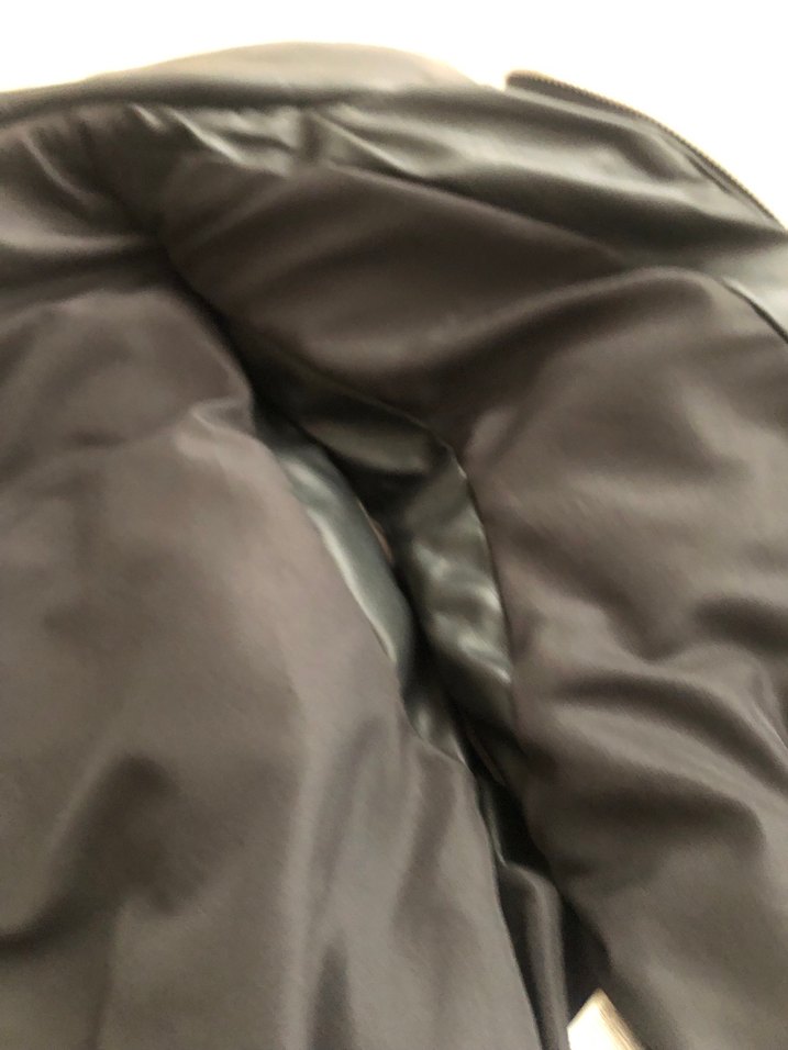 Deri Siyah Dik Yaka Kadın Şişme Yelek - Görsel 4