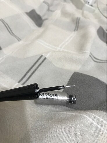Farmasi Farmasi eyeliner