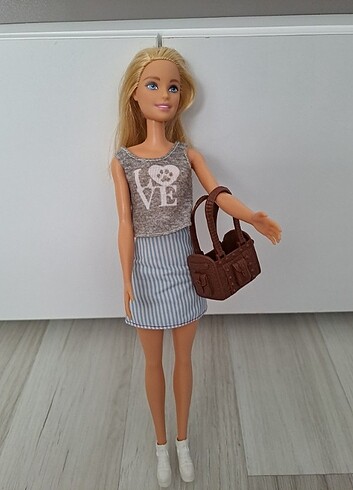 Barbie Barbie Bebek Ve Tavşan Oyuncakları