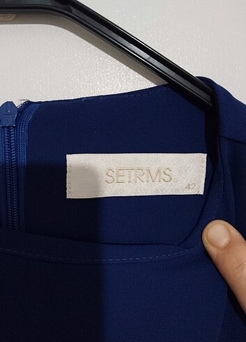 l Beden İncili kumaş elbise