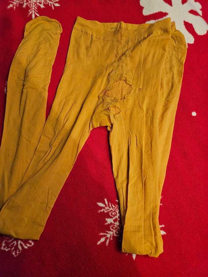 Sarı  kokulu kullanılmış yırtık Külotlu Çorap - Görsel 2