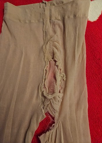 Kedili Desenli Kullanılmış kokulu Yırtık Külotlu Çorap - Görsel 2