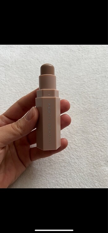 Beden Fenty contour
