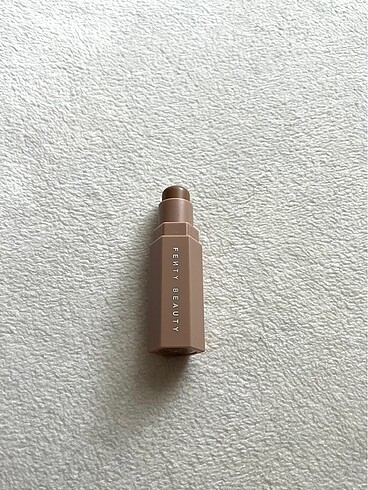Fenty contour