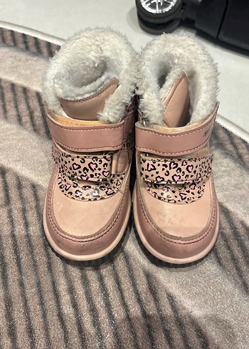 24 Beden Kız Çocuk Pembe Leopar Desenli Kürklü Bot