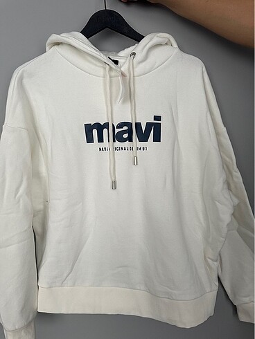 Mavi sweatshirt