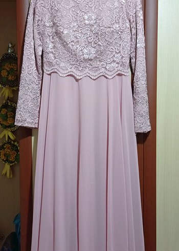 Dantel İşlemeli Pembe Uzun Abiye Elbise