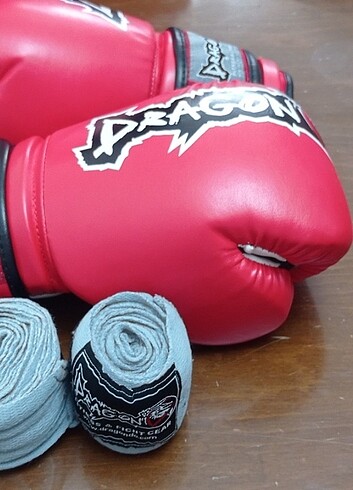 Dragon boks eldiveni