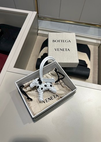 Bottega Veneta