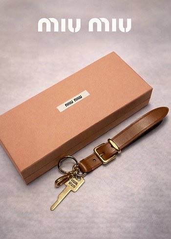 Miu Miu - Görsel 3