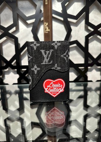 louis-vuitton