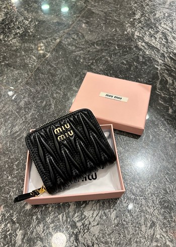 Miu Miu Pembe Deri Nakışlı Fermuarlı Cüzdan - Görsel 2