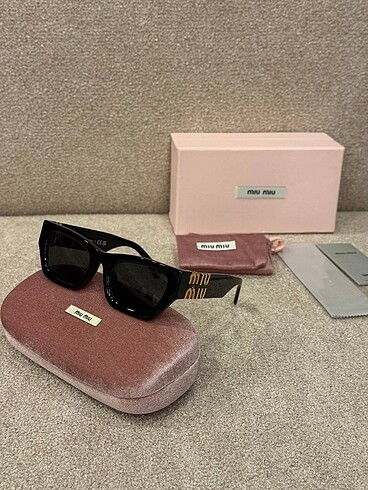 MIU MIU