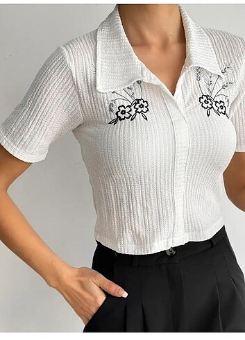NAKIŞ DETAY CROP TOP