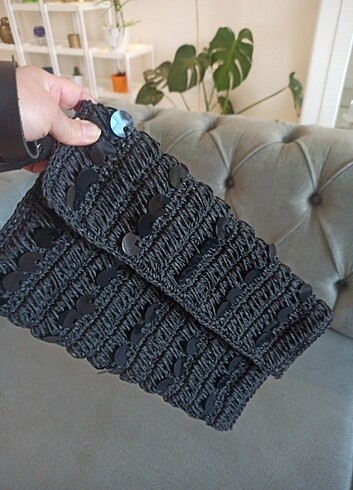 Zara El yapımı pullu clutch çanta