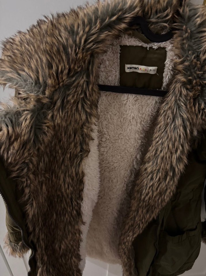 Kürk Detaylı Çocuk Mont - Görsel 2